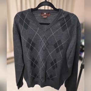 Toscano Men's Dark Gray Argyle V-Neck Sweater